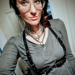 Meet your Posher, Kelsey.